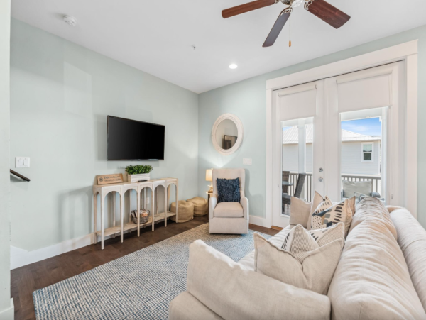 Luxury 5-Bedroom Vacation Townhome in Seagrove Beach - Golf Cart included